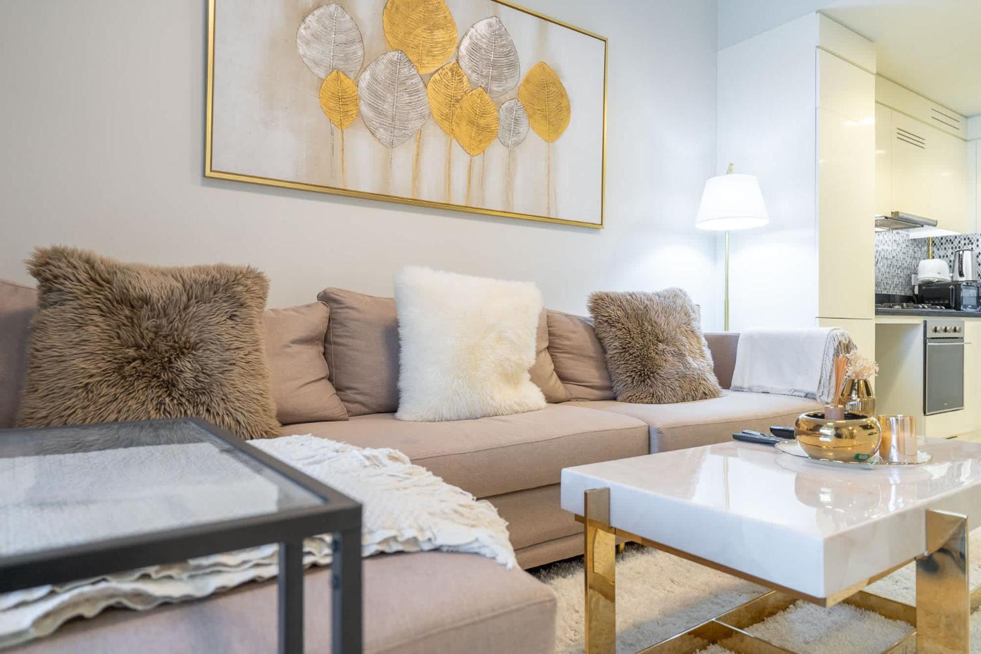Modern Cozy 2-bedroom In Business Bay * Dubai