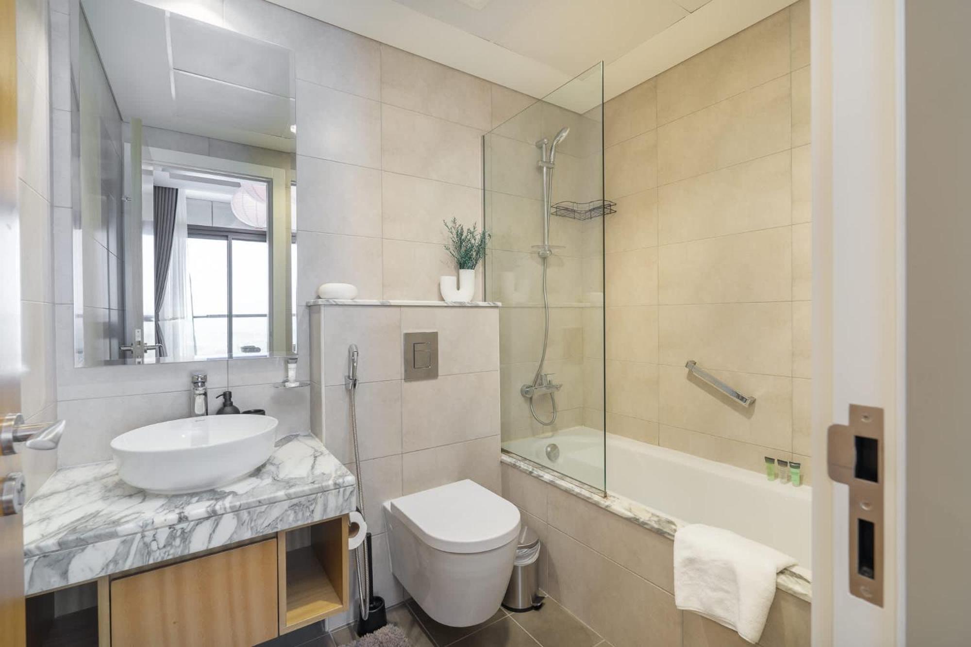 Modern Cozy 2-bedroom In Business Bay * Dubai