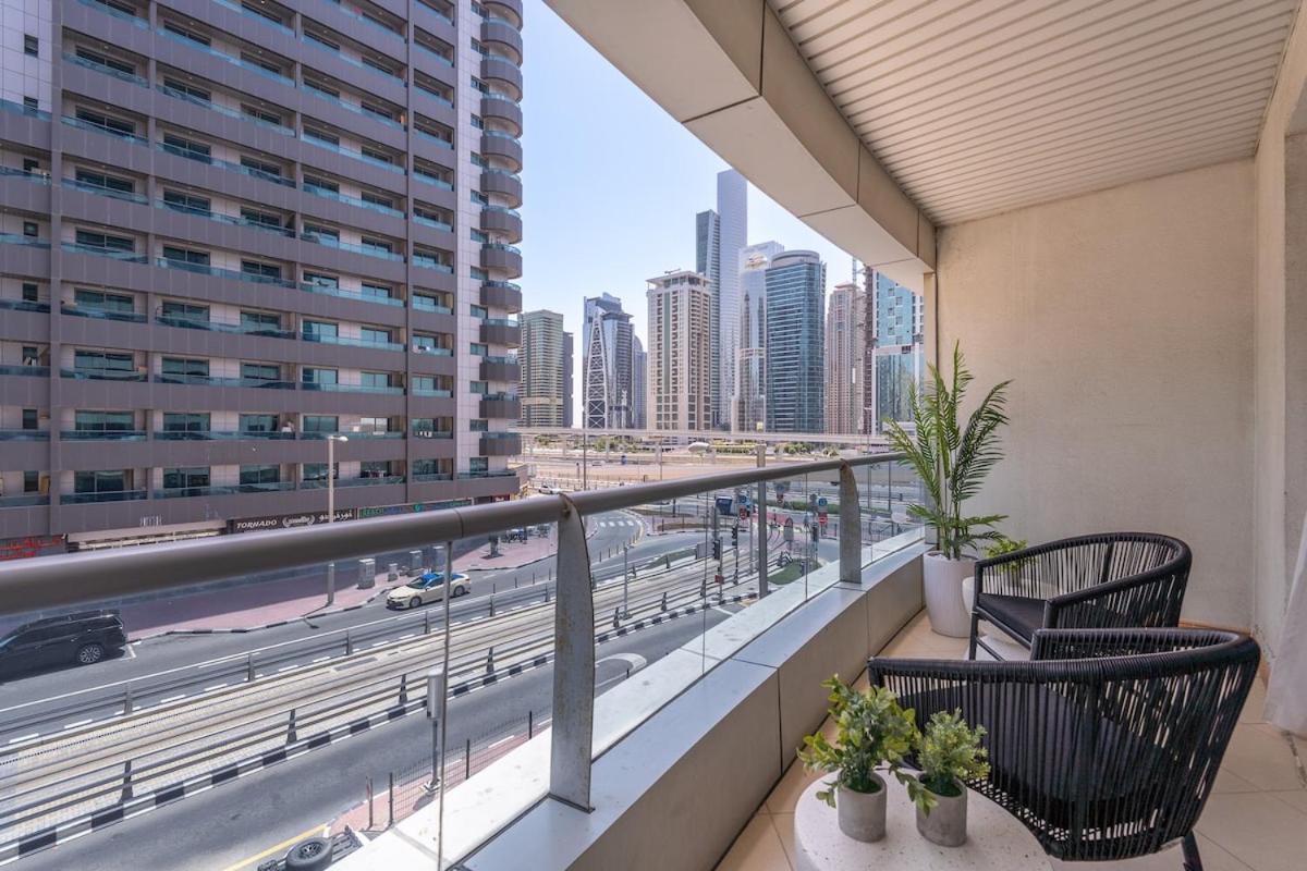 Serene 1-bedroom Perfect For Family In Marina