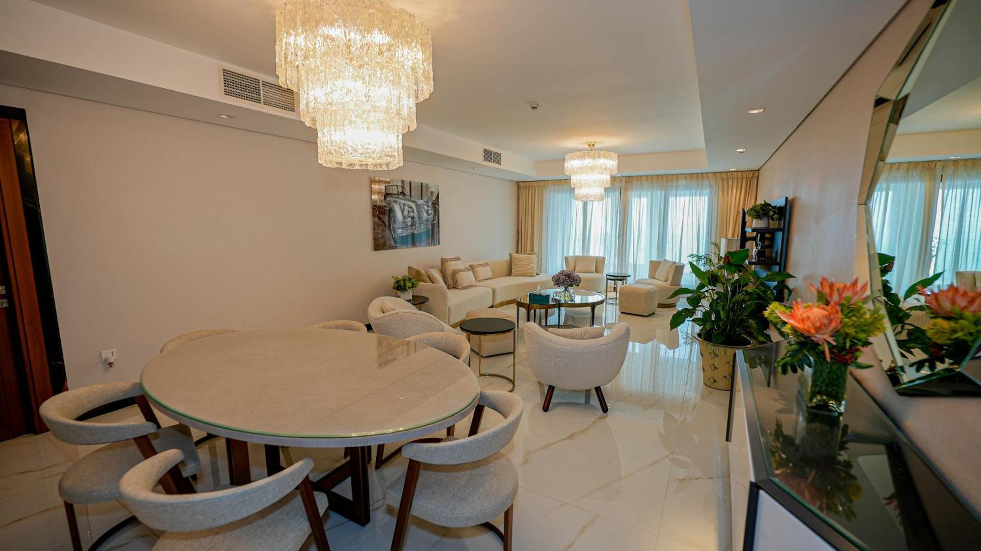 Stunning Infinite Sea View Three Bedroom Plus Maid's In Palm Jumeirah Apartamento