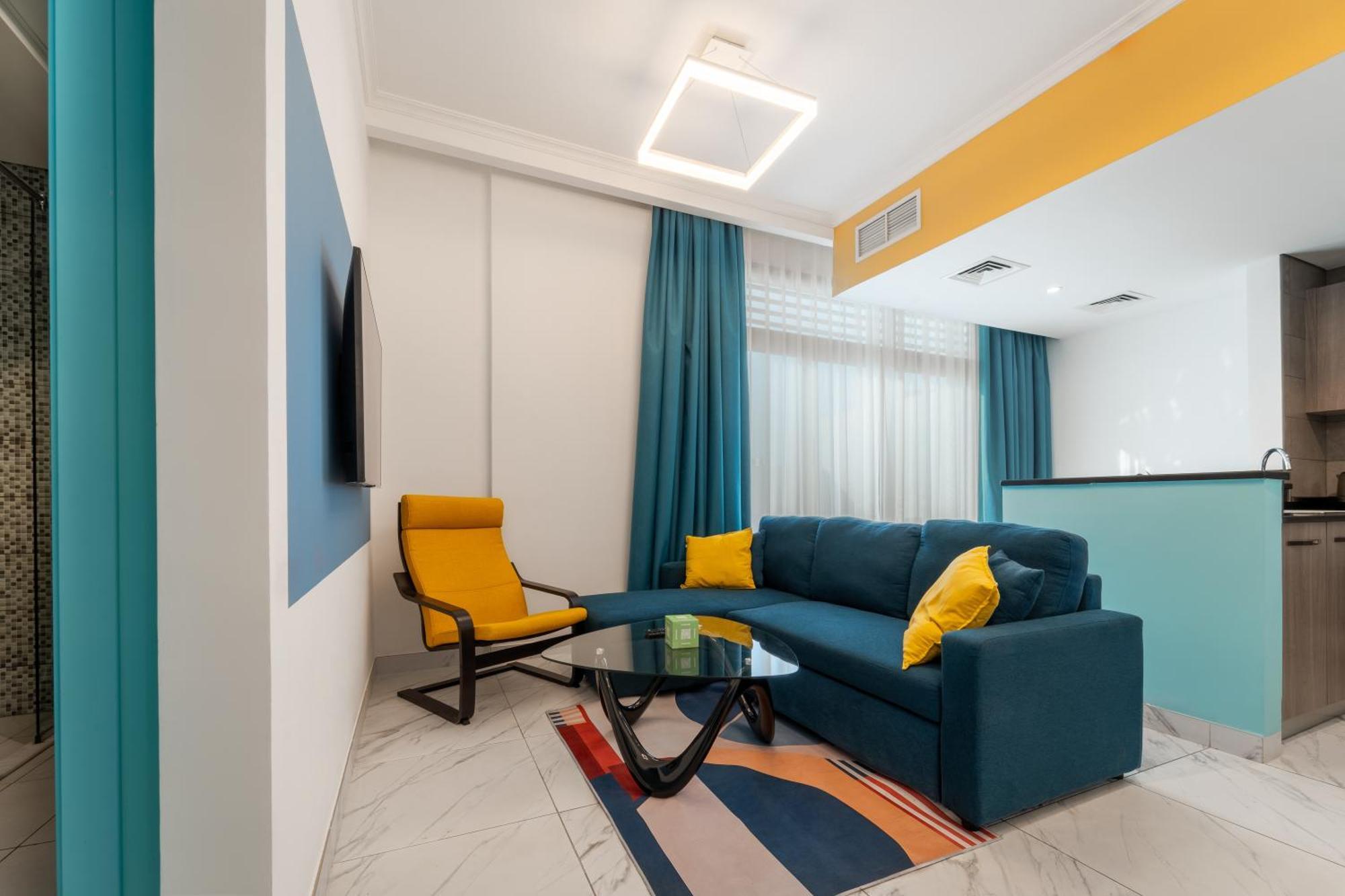 Izzzi Life Mint Apartahotel Dubái