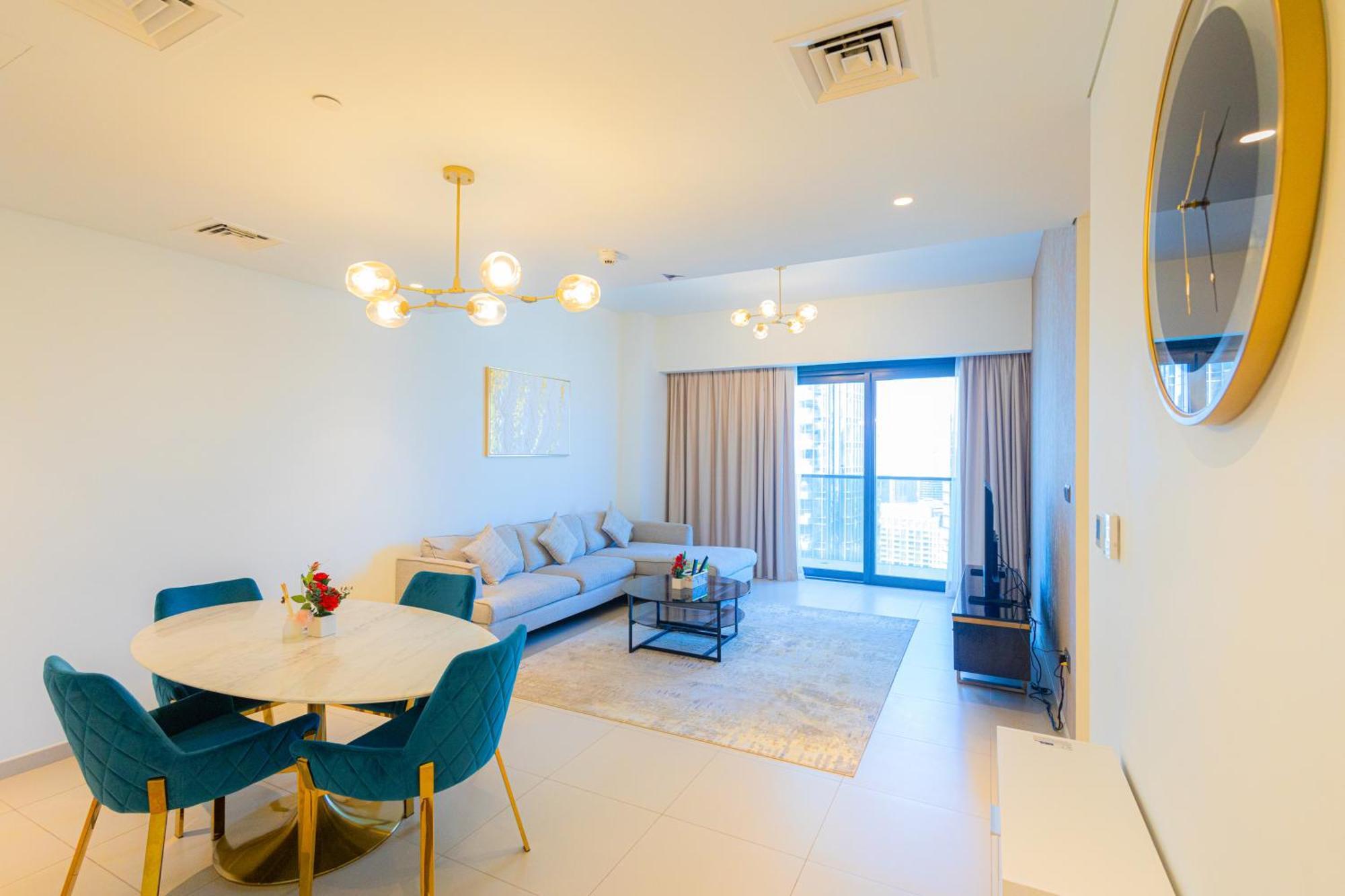 Mh - Act Tower - Downtown - Burj View 3bhk -ref4008 * Dubái