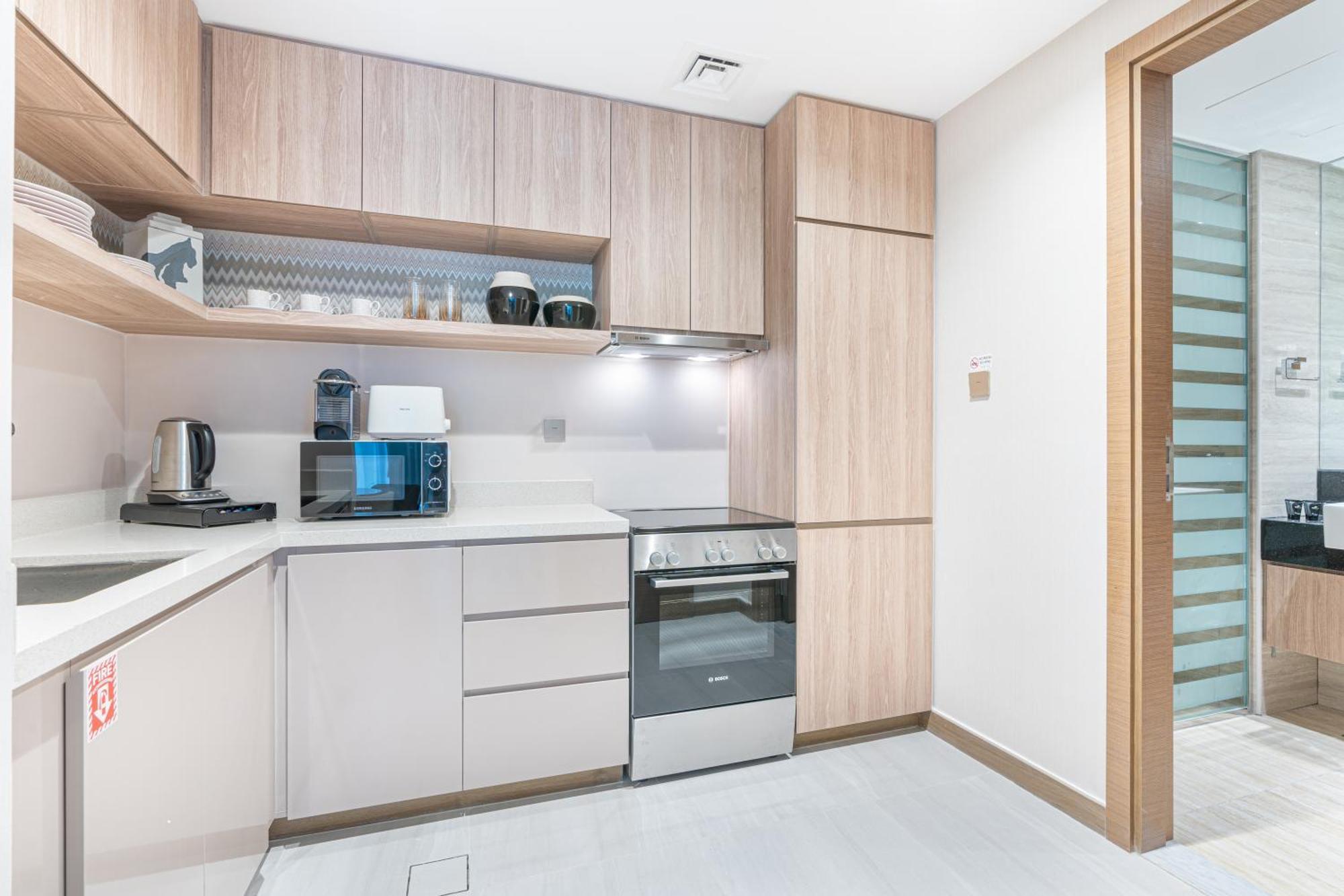 Elegantly Furnished Missoni With Canal Views *