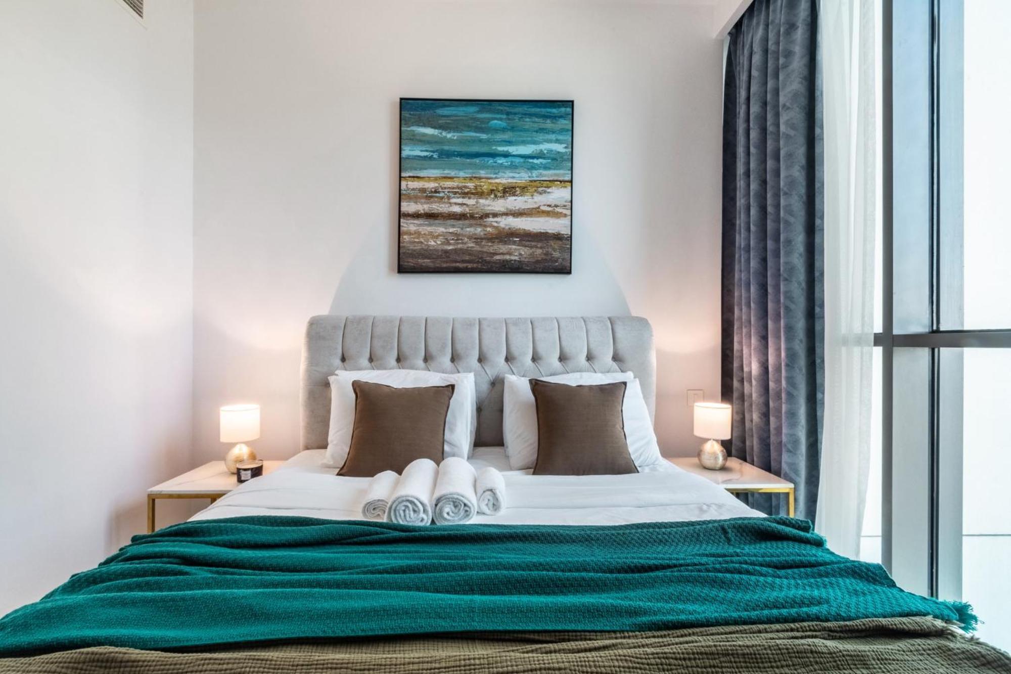 Classy Downtown Bliss With Mall Access Appartement *
