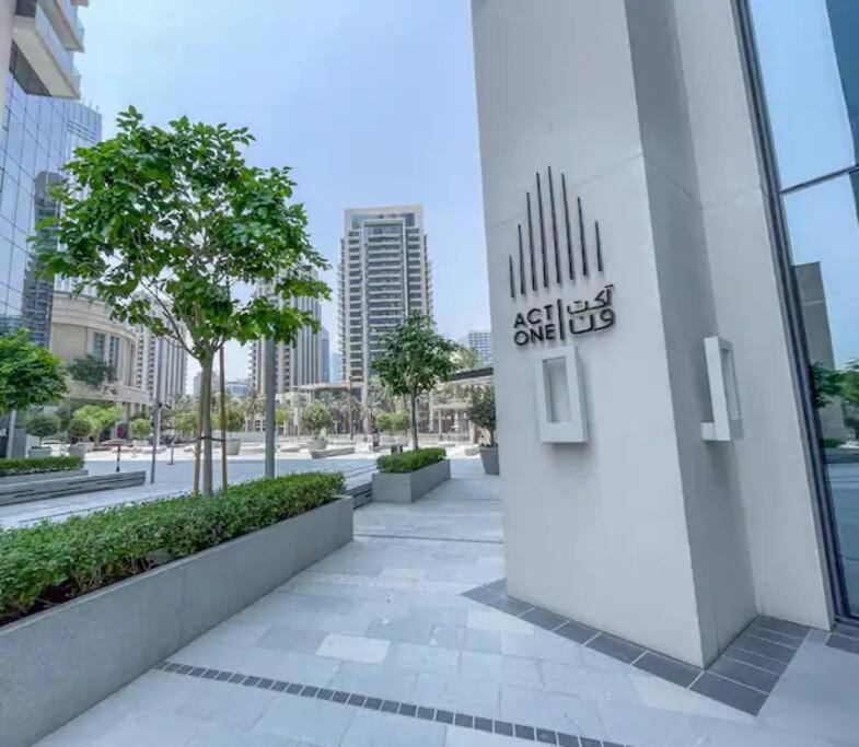 Iconic 2br With Burj Khalifa And Fountain Views - Next To Opera And Near Mall