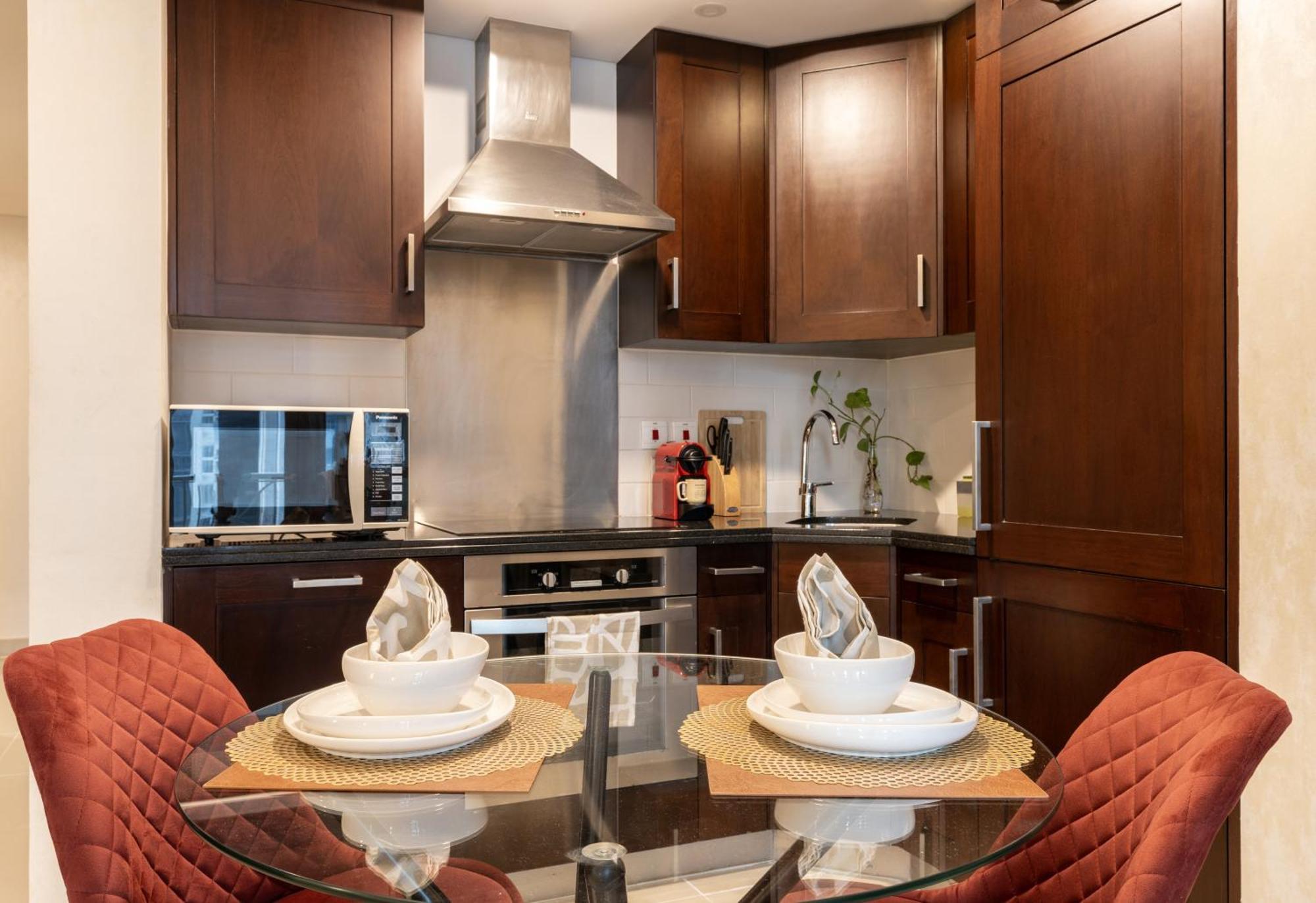 Luxurious Near Burj Khalifa & Mall Apartamento Dubái