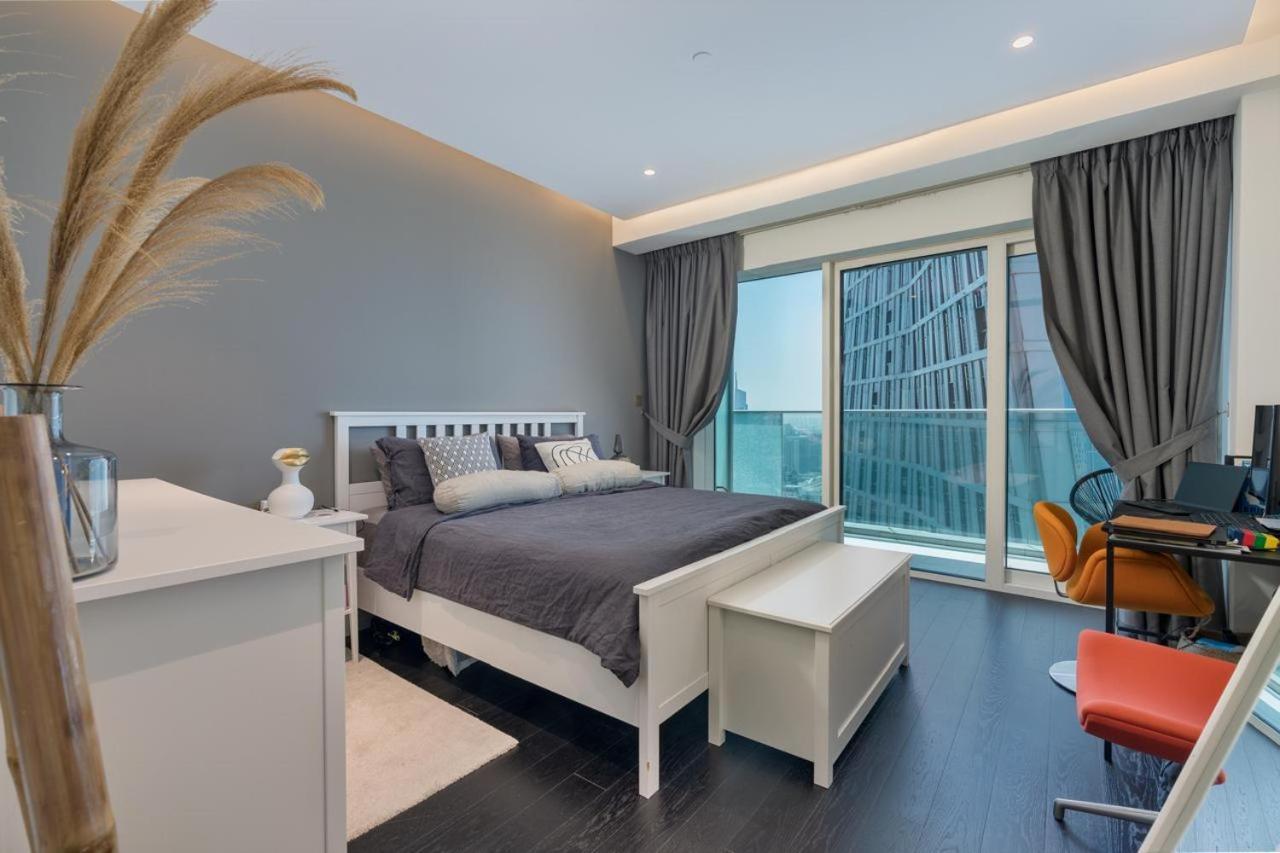 Apartemen Luxurious 1bhk Damac Heights Marina