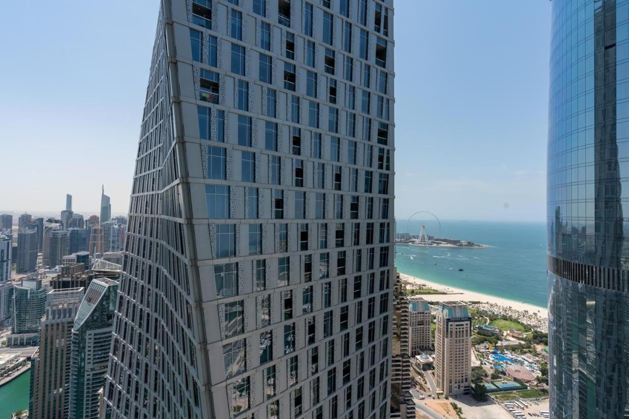 Apartemen Luxurious 1bhk Damac Heights Marina Dubai