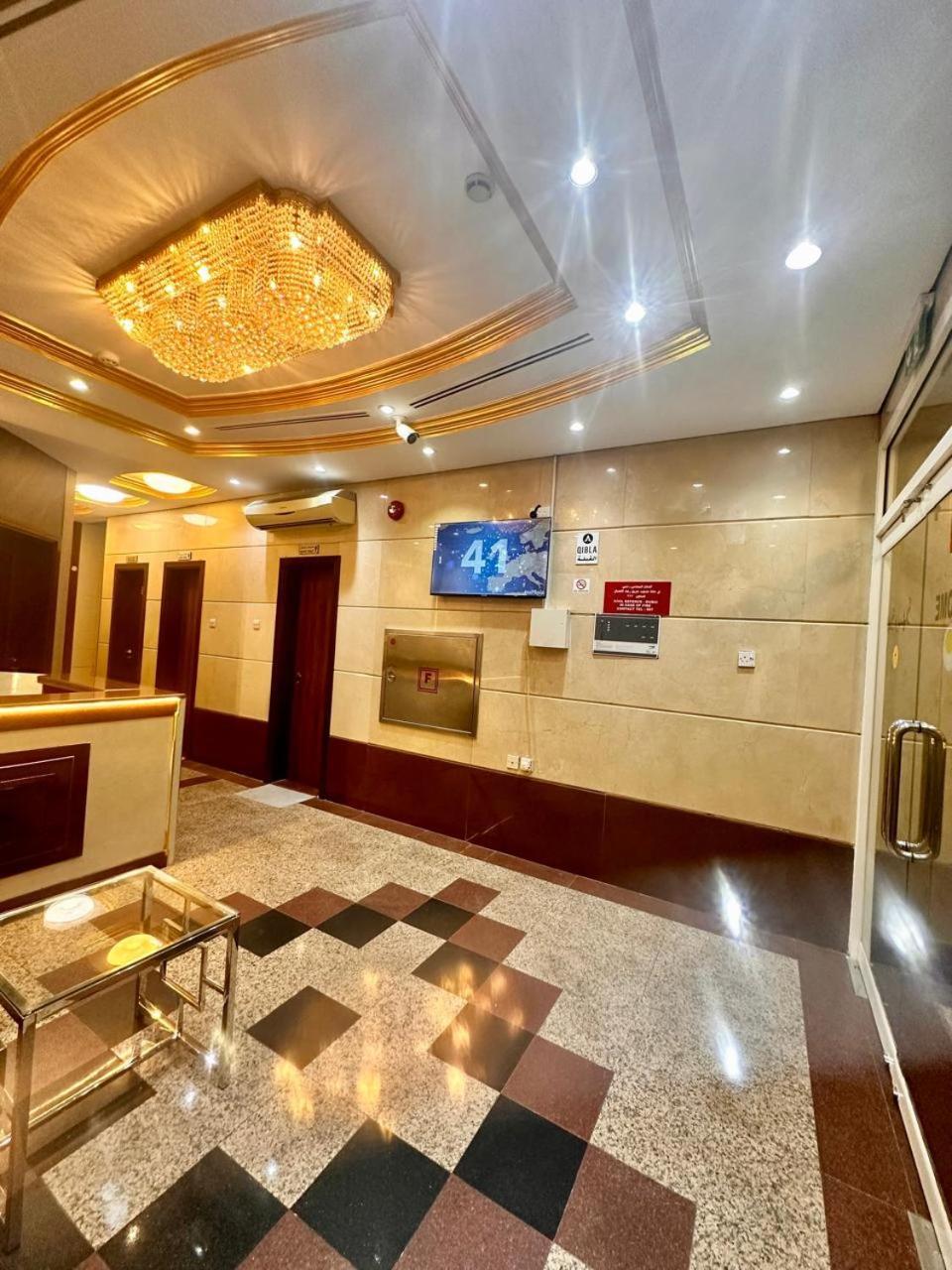Galaxy Star Hotel *