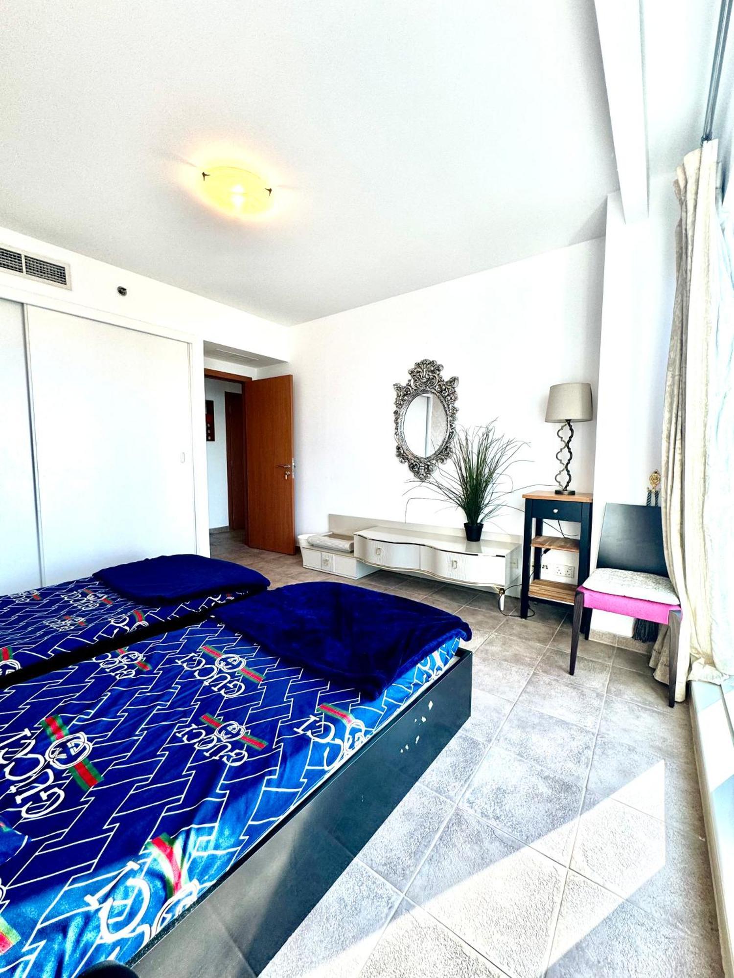 Travelers Backpackers Dubaï