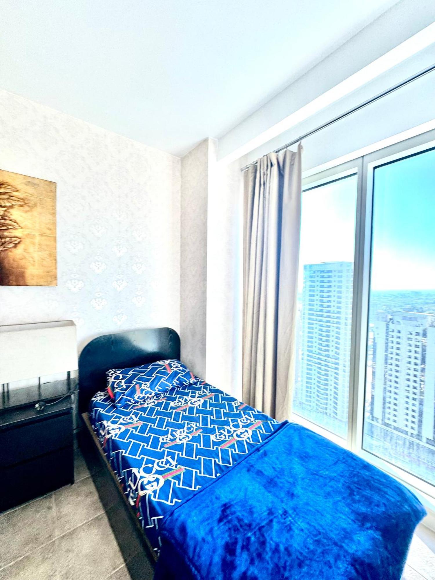 Travelers Backpackers Dubaï