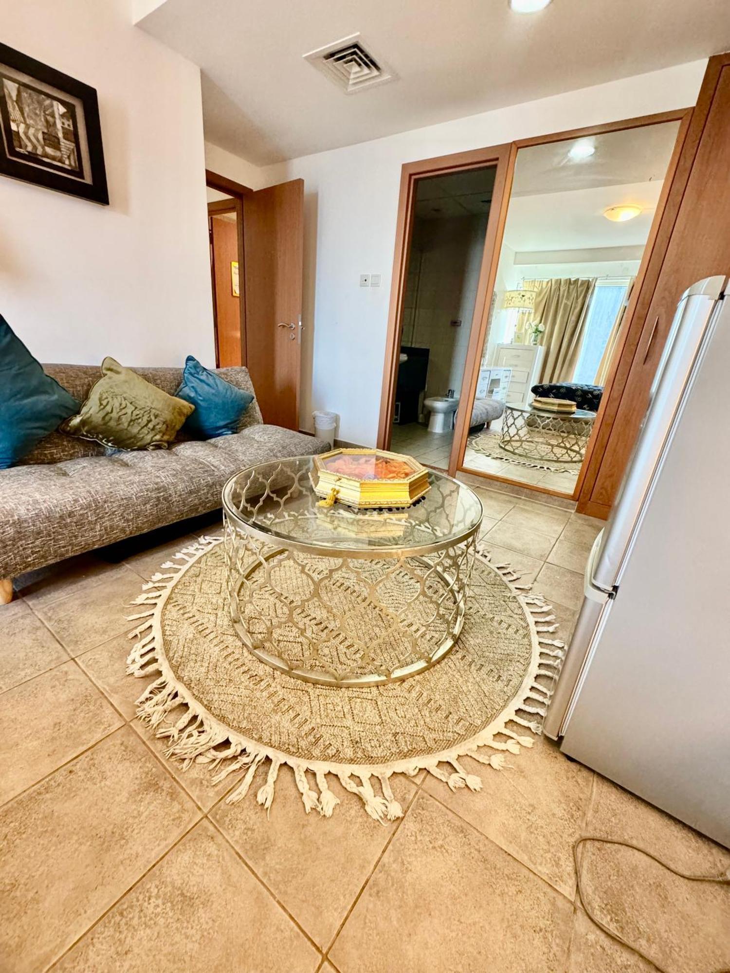 Travelers Backpackers Dubaï