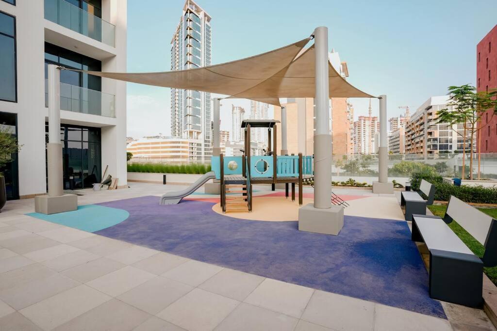 Apartamento Cozy With Garden Views In Nad Al Sheba