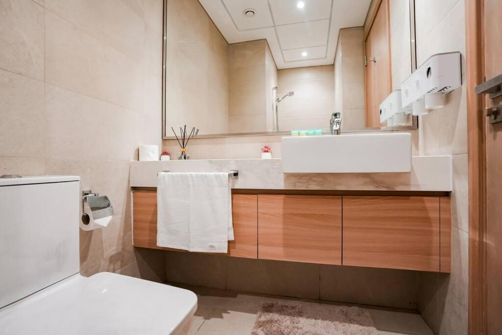 Cozy With Garden Views In Nad Al Sheba Apartamento *