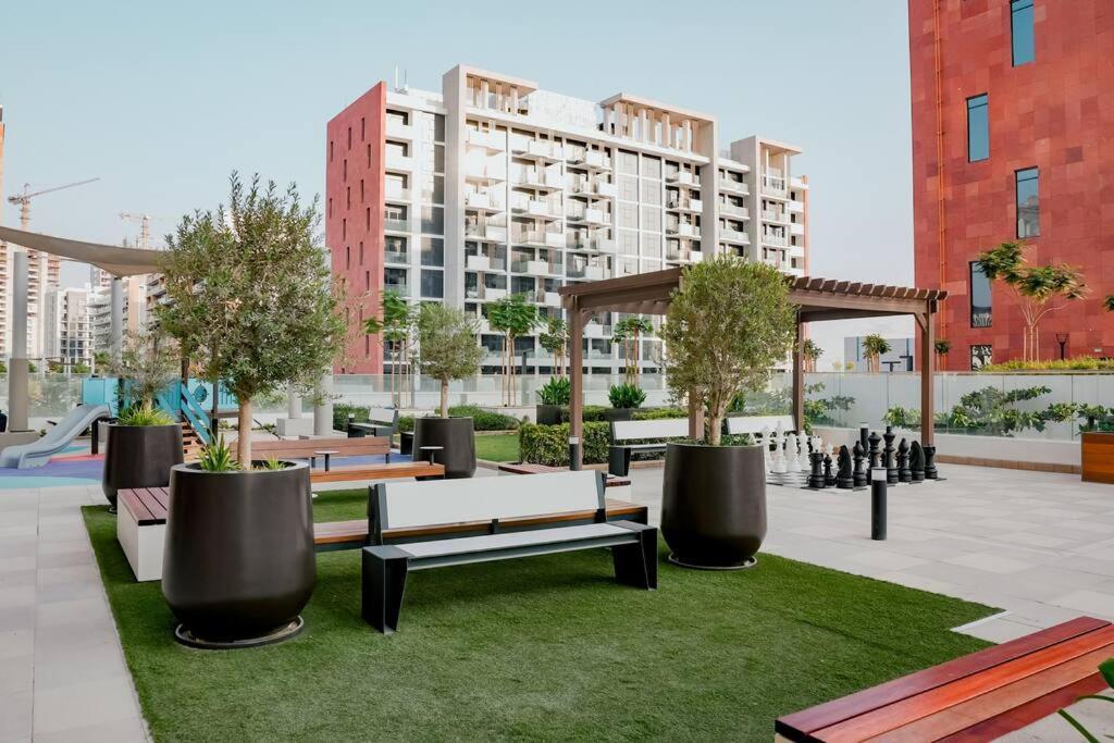 Apartamento Cozy With Garden Views In Nad Al Sheba *