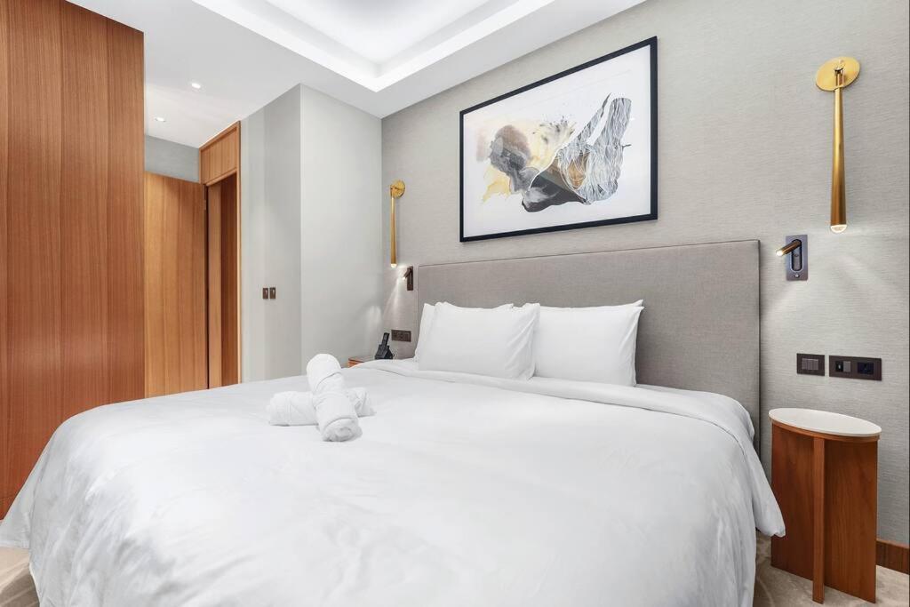 First Class 1br Charming City Views Appartement