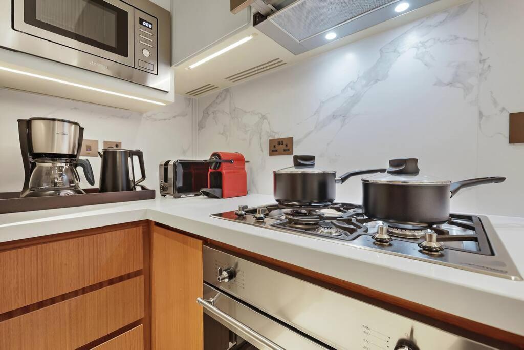 Appartement First Class 1br Charming City Views