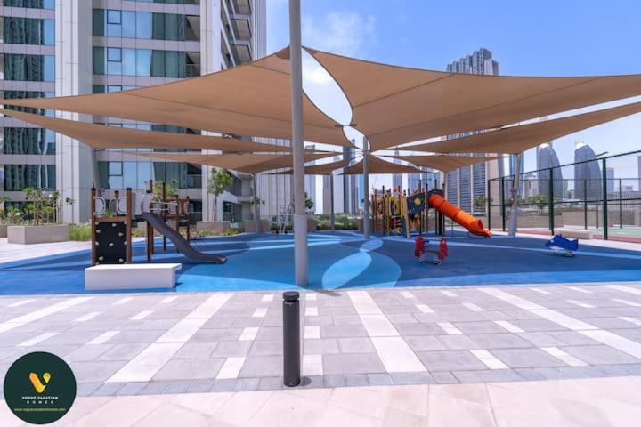 Downtown Views Ii - Vogue - 3 Bedroom Kids With Spectacular Burj Khalifa Views And Walkable To Mall Appartement *