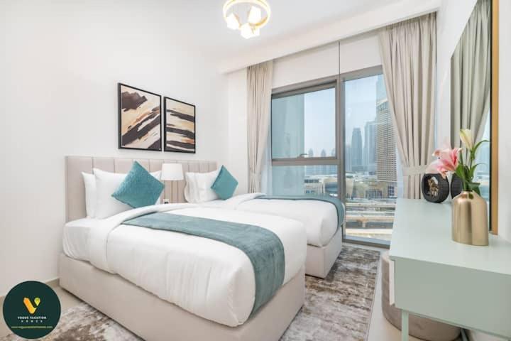 Downtown Views Ii - Vogue - 3 Bedroom Kids With Spectacular Burj Khalifa Views And Walkable To Mall Dubaï