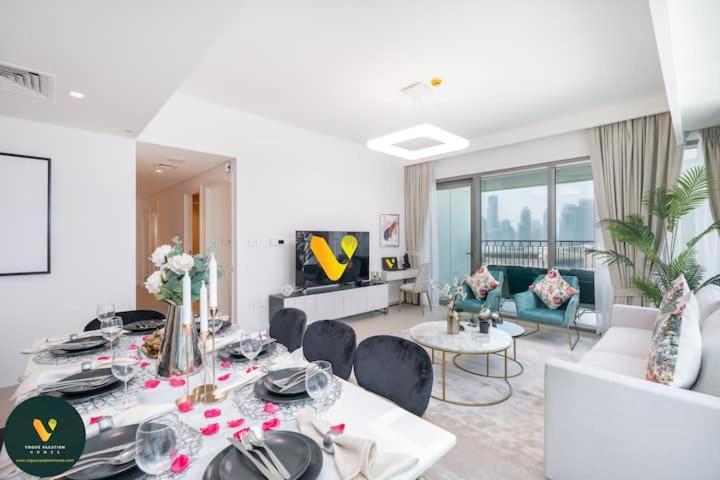 Downtown Views Ii - Vogue - 3 Bedroom Kids With Spectacular Burj Khalifa Views And Walkable To Mall * Dubaï