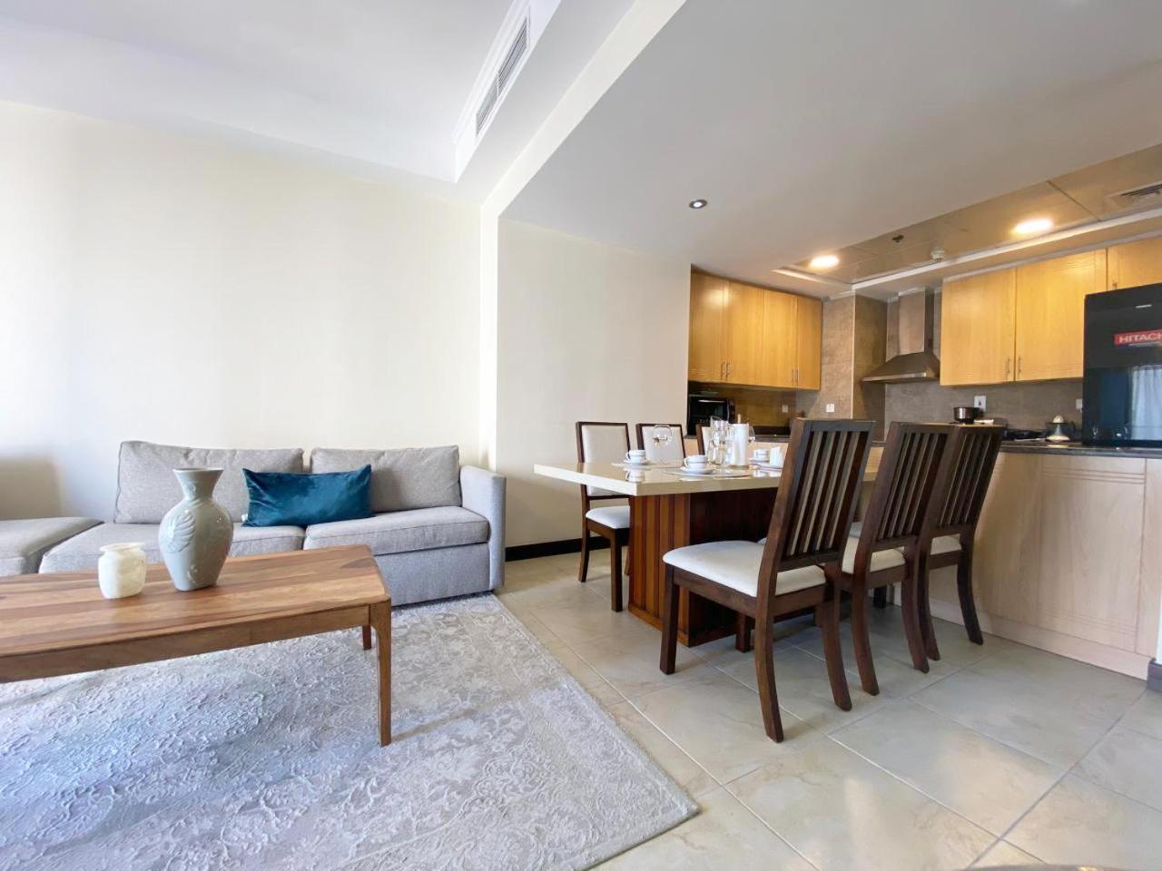 Apartment Of Jlt Goldcrest With Full View In Jlt 4 Ppl Early & Late Check-in 10mn To Marina Metro Station *