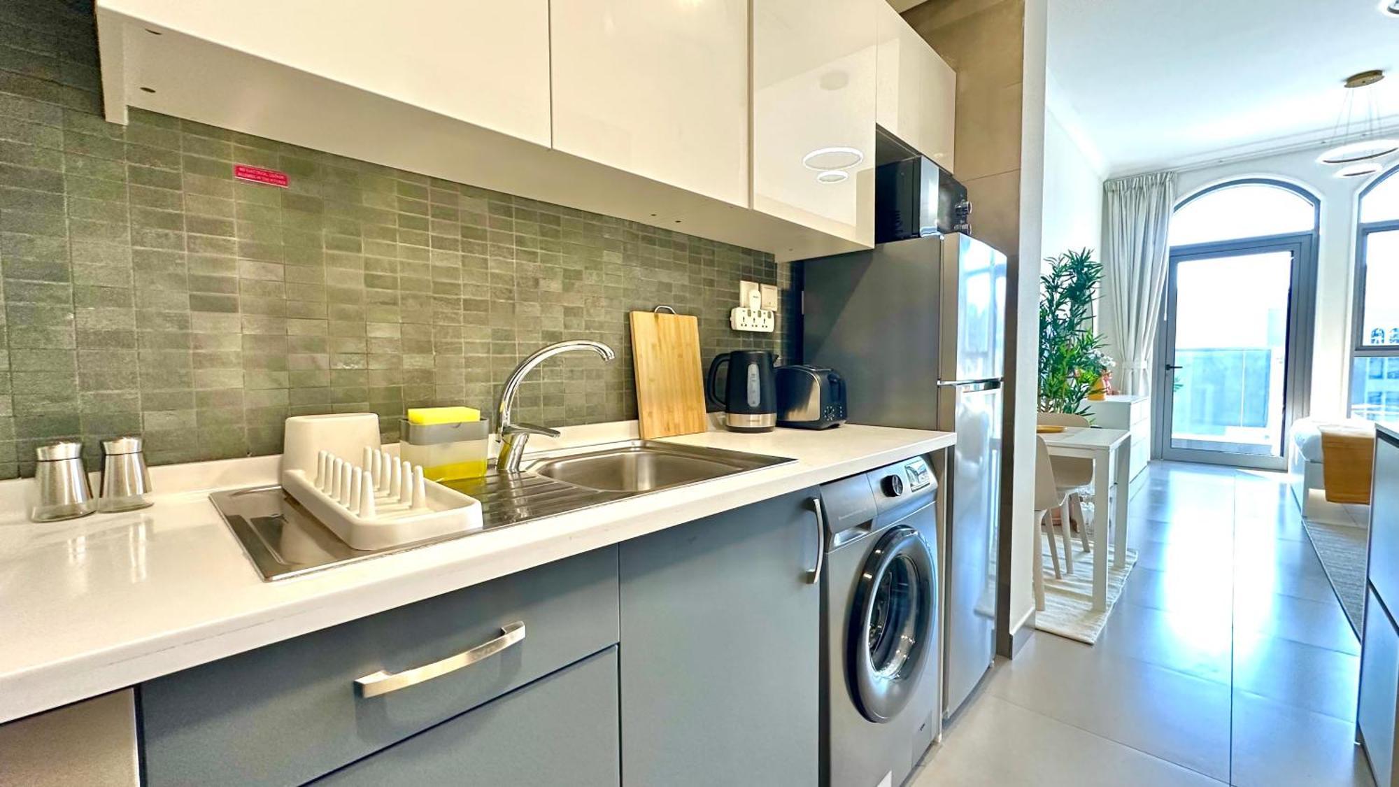 Luxury Bright Near With Pool View * Dubái