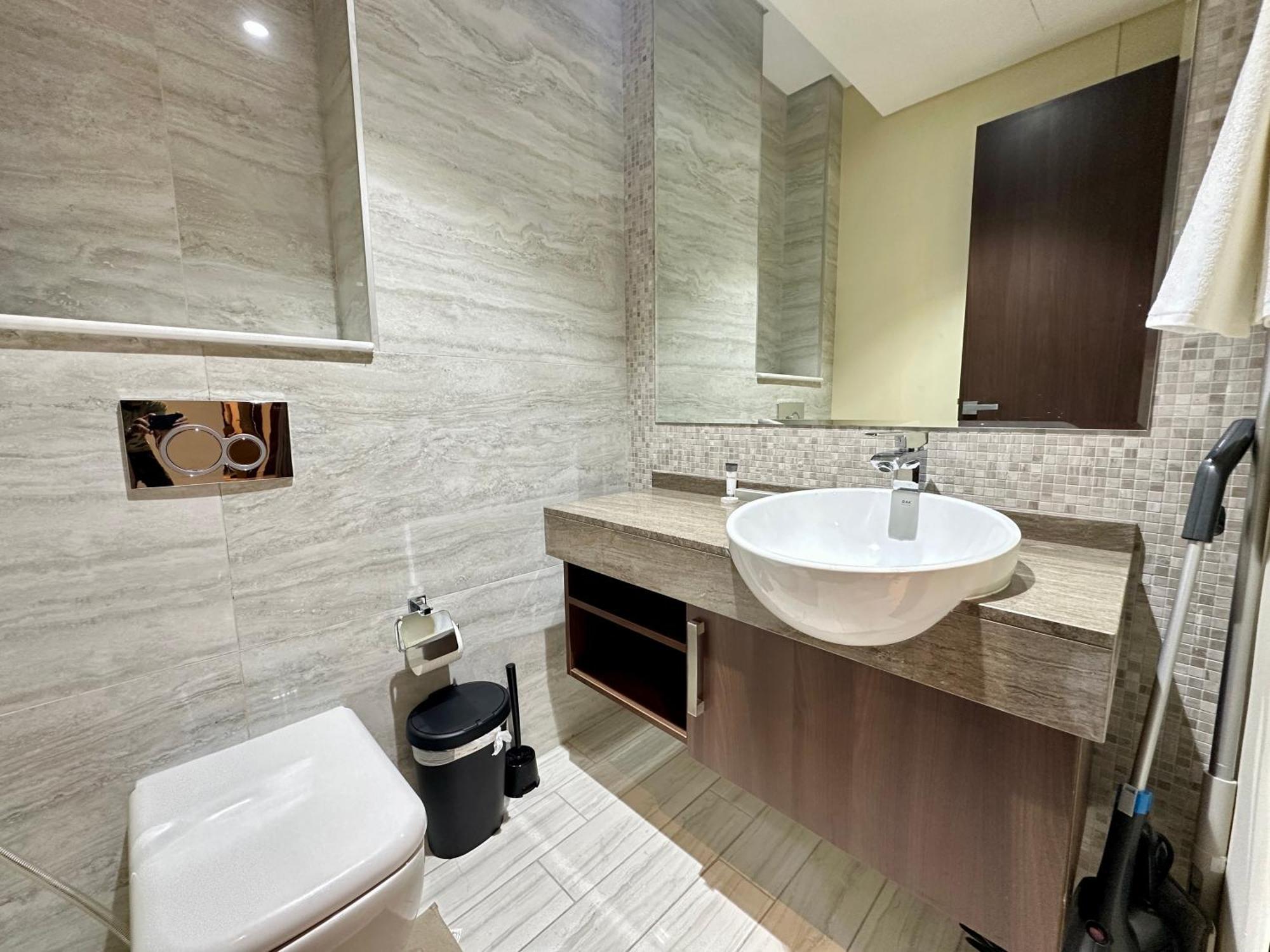 Quickstay 19 J One Stylish Modern Apartament