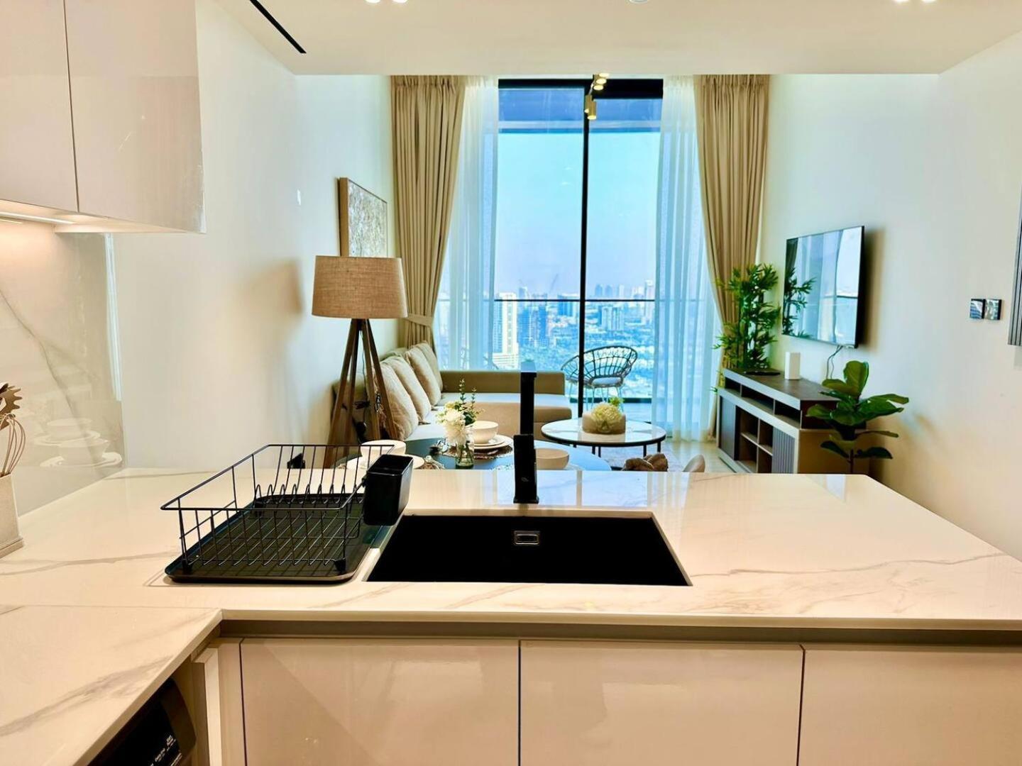 Fully Furnished 1 Bedroom With Balcony Appartement