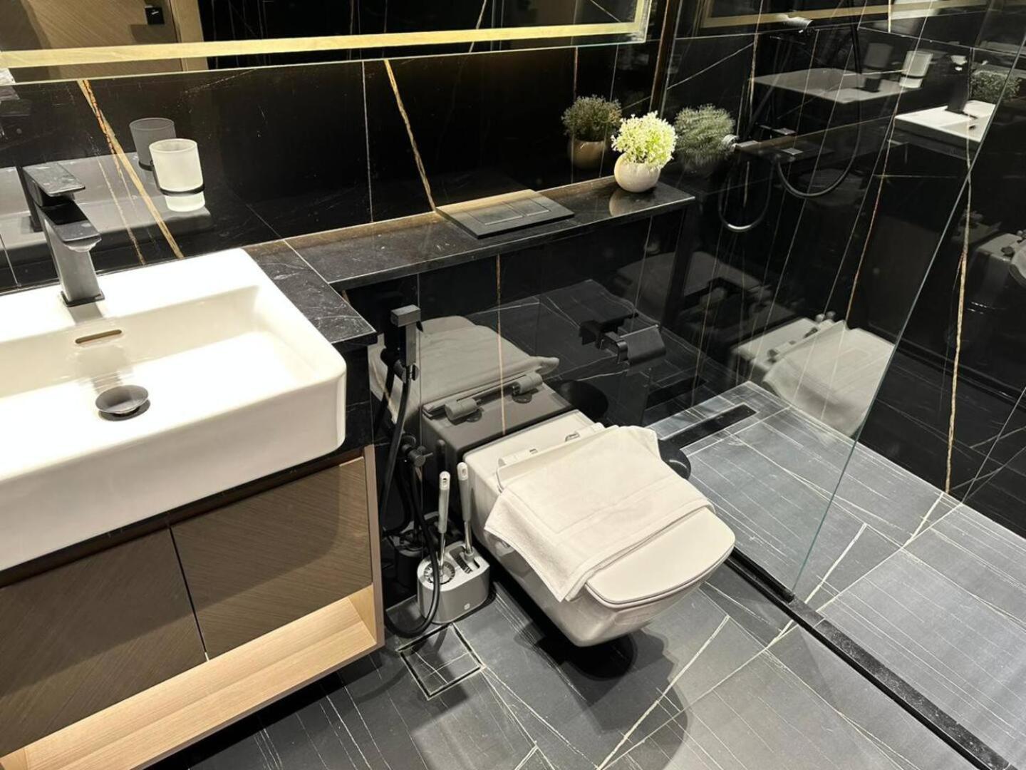 Appartement Fully Furnished 1 Bedroom With Balcony