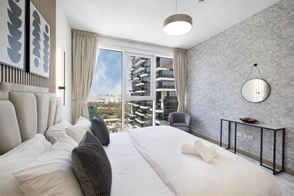 Chic 2 Bed Near Trade Centre With 5 Star Amenities Dubai