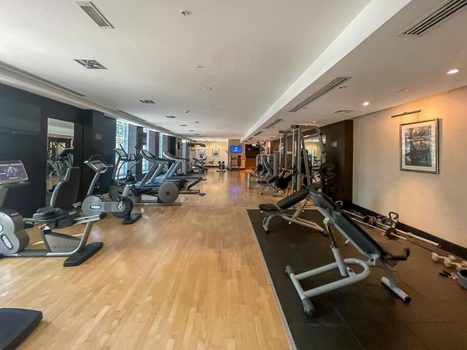 Modern 1-bedroom With Stunning Views Appartement Dubaï