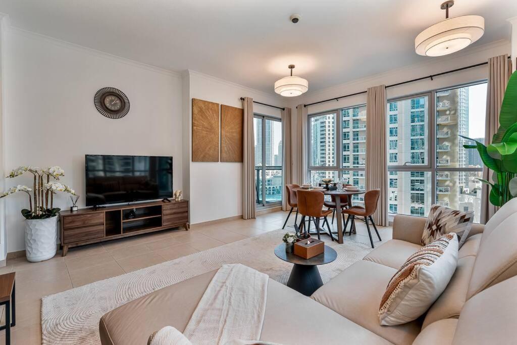 Modern 1-bedroom With Stunning Views Appartement Dubaï