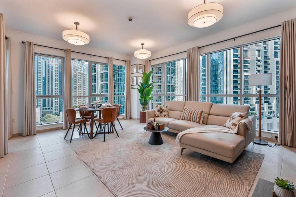 Appartement Modern 1-bedroom With Stunning Views *