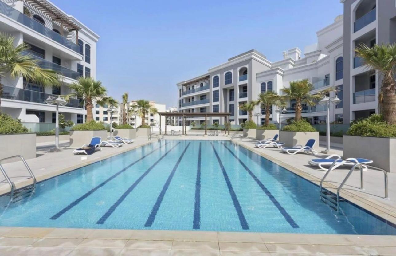 Luxury Bright Near With Pool View Apartamento Dubái
