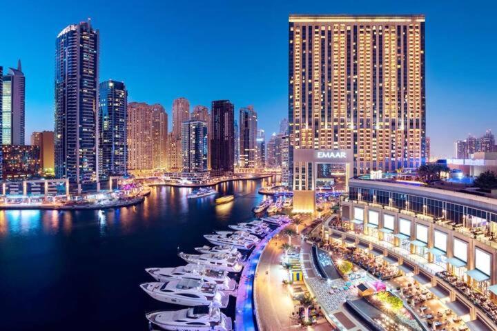 Kempinski Avenue With Marina Views Appartement Dubaï
