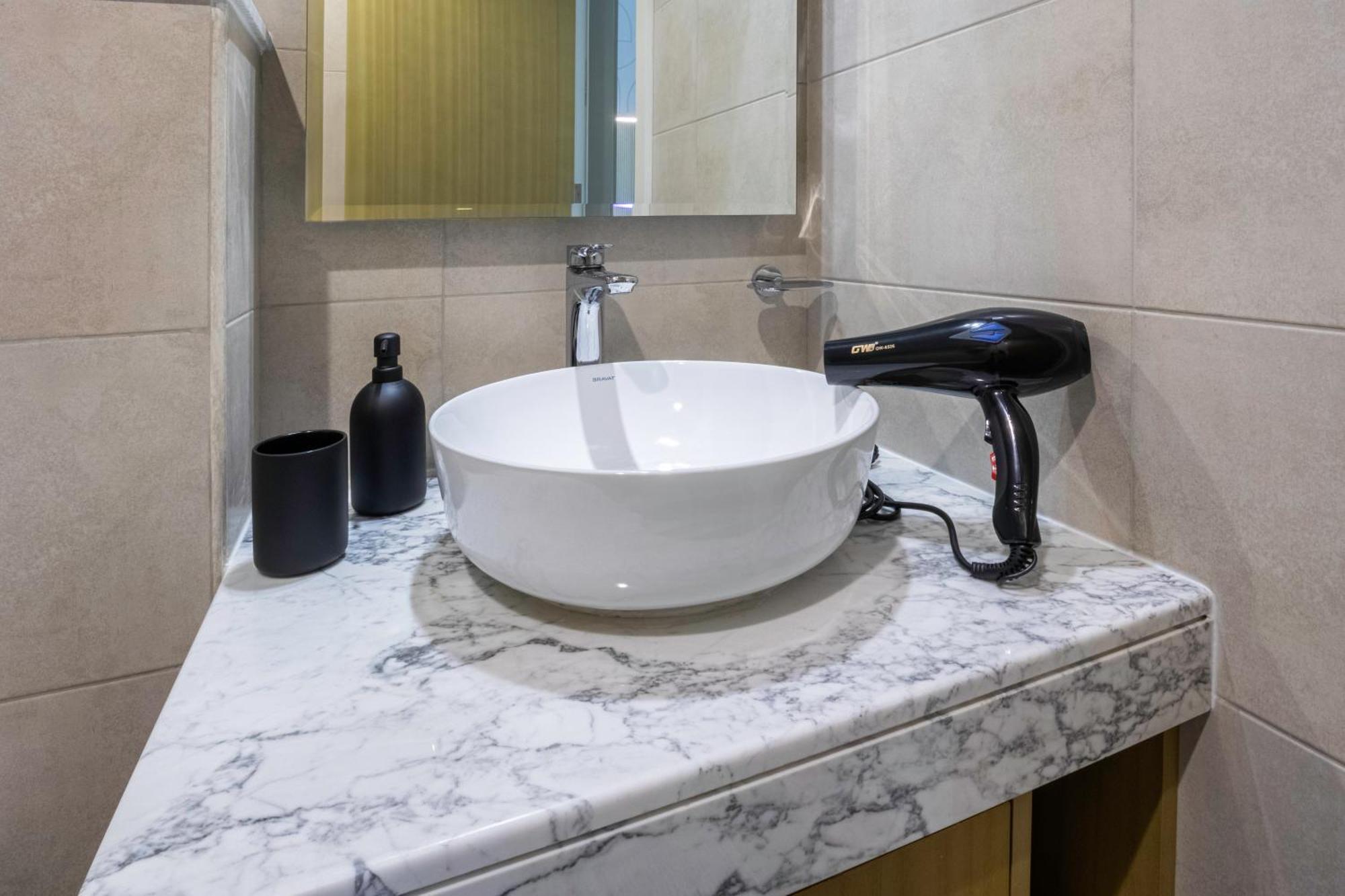 51st Floor Canal View 2br Luxe Flat - Downtown