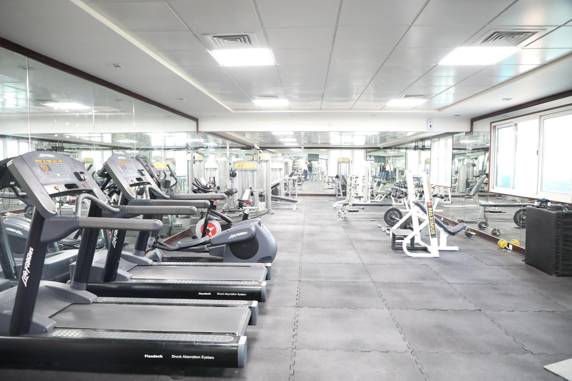 Wescott Plaza Llc Formerly West Zone Plaza Apts Dubai