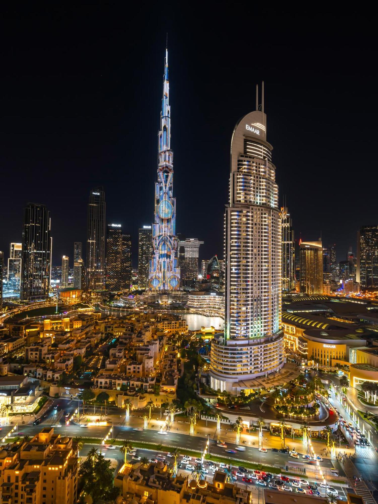 The Burj Khalifa Luxury 2-bed In Burj Royale