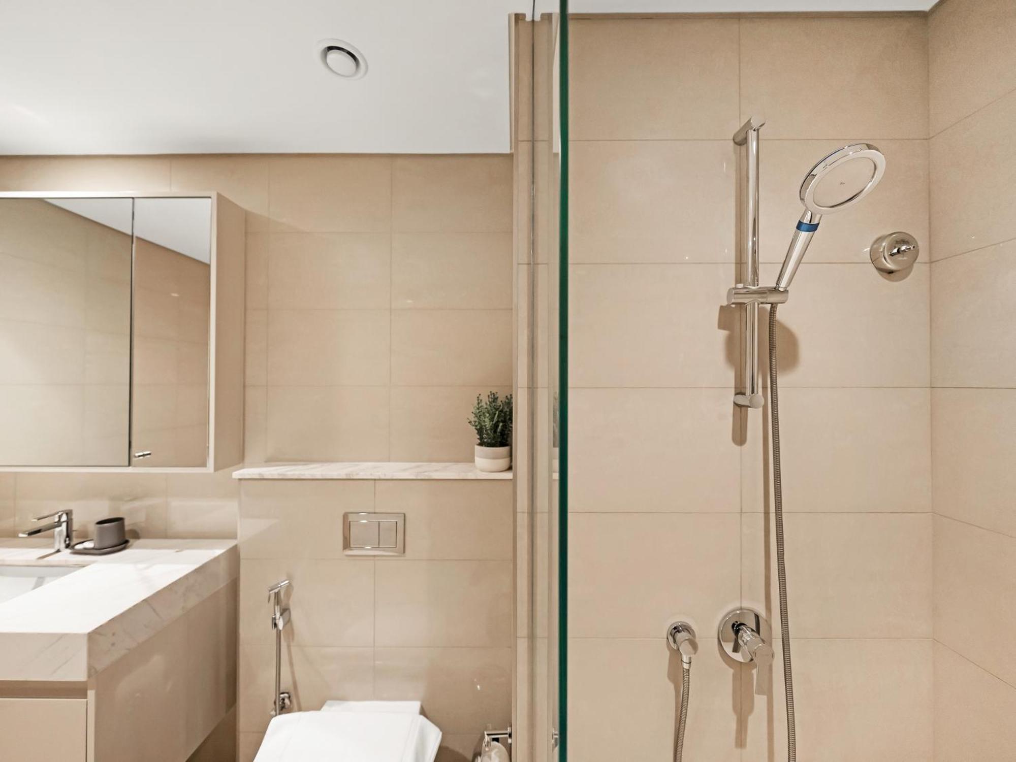 The Burj Khalifa Luxury 2-bed In Burj Royale