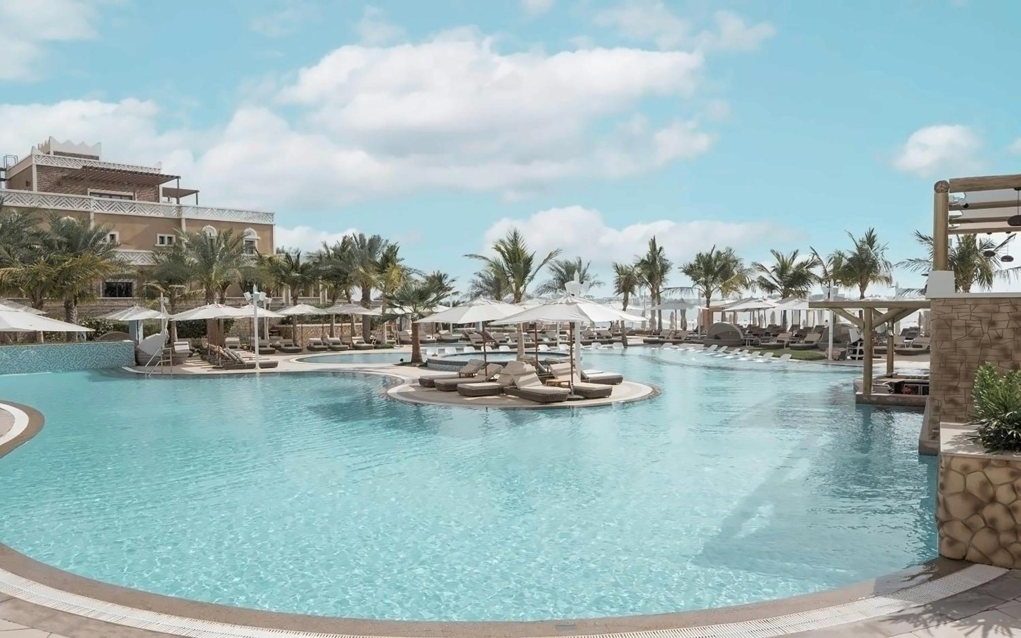 Apartamento Stunning Infinite Sea View Three Bedroom Plus Maid's In Palm Jumeirah Dubái