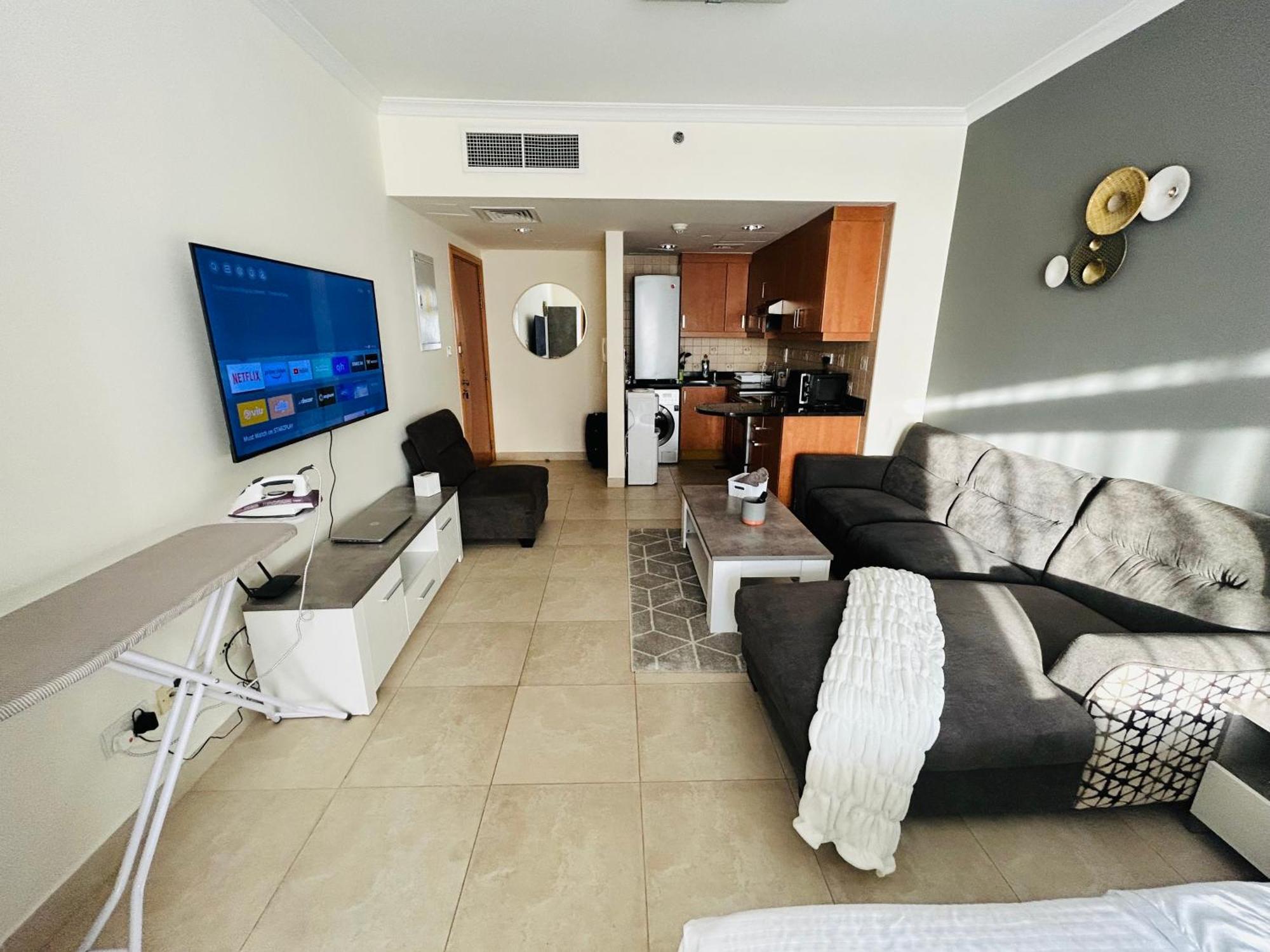 Chic Near Metro ! Appartement