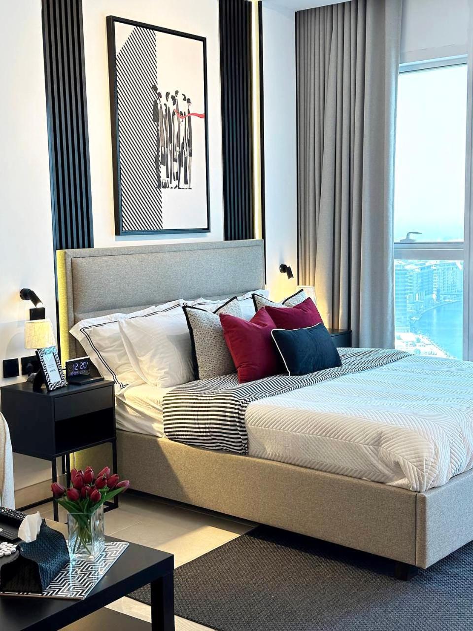 Stylish 5 Minutes Away By Car From Burj Khalifa Apartamento