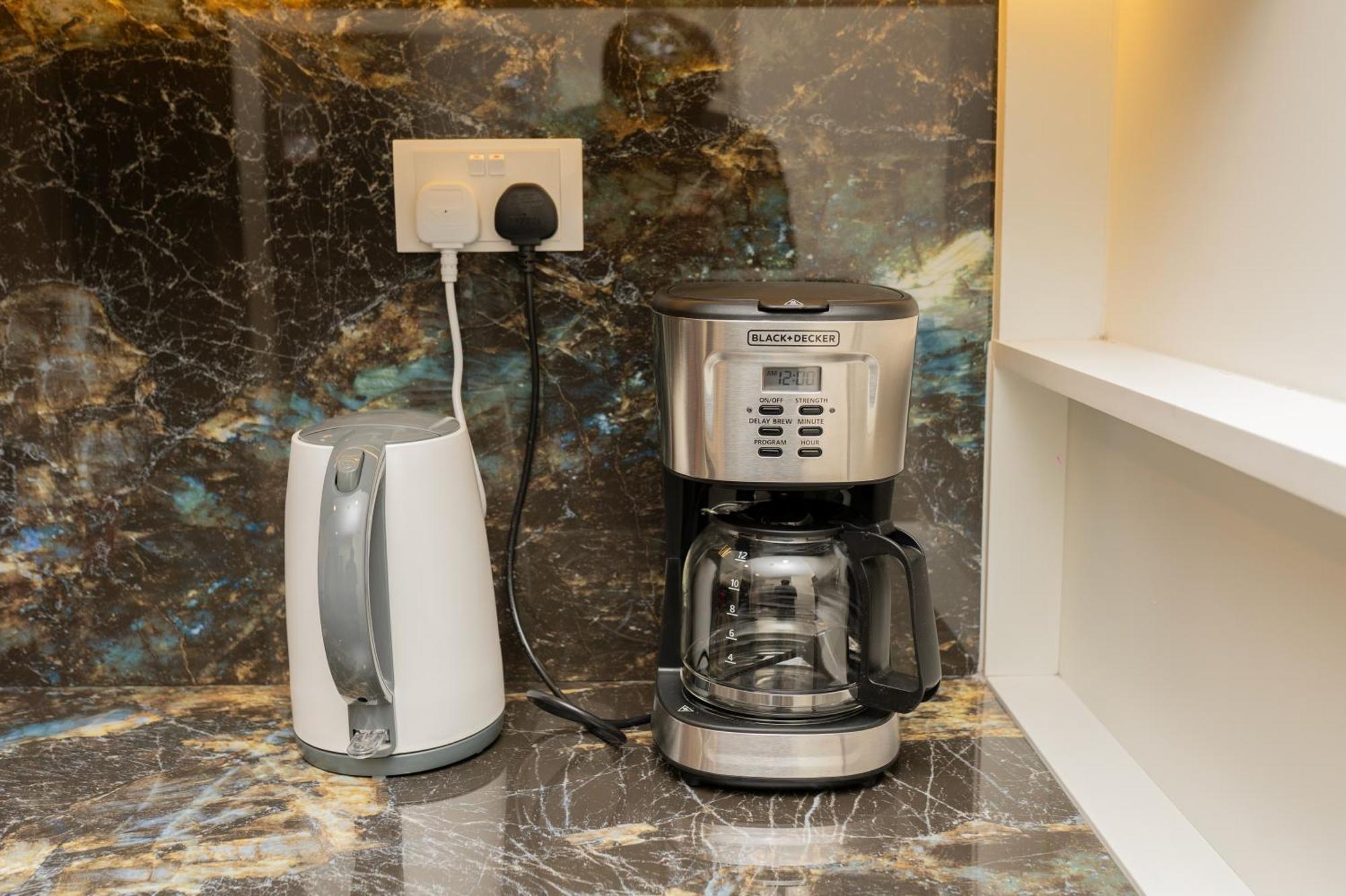 Regent Sea View 2br Jbr Walk - Next To Bluewater Island & Eye Apartamento
