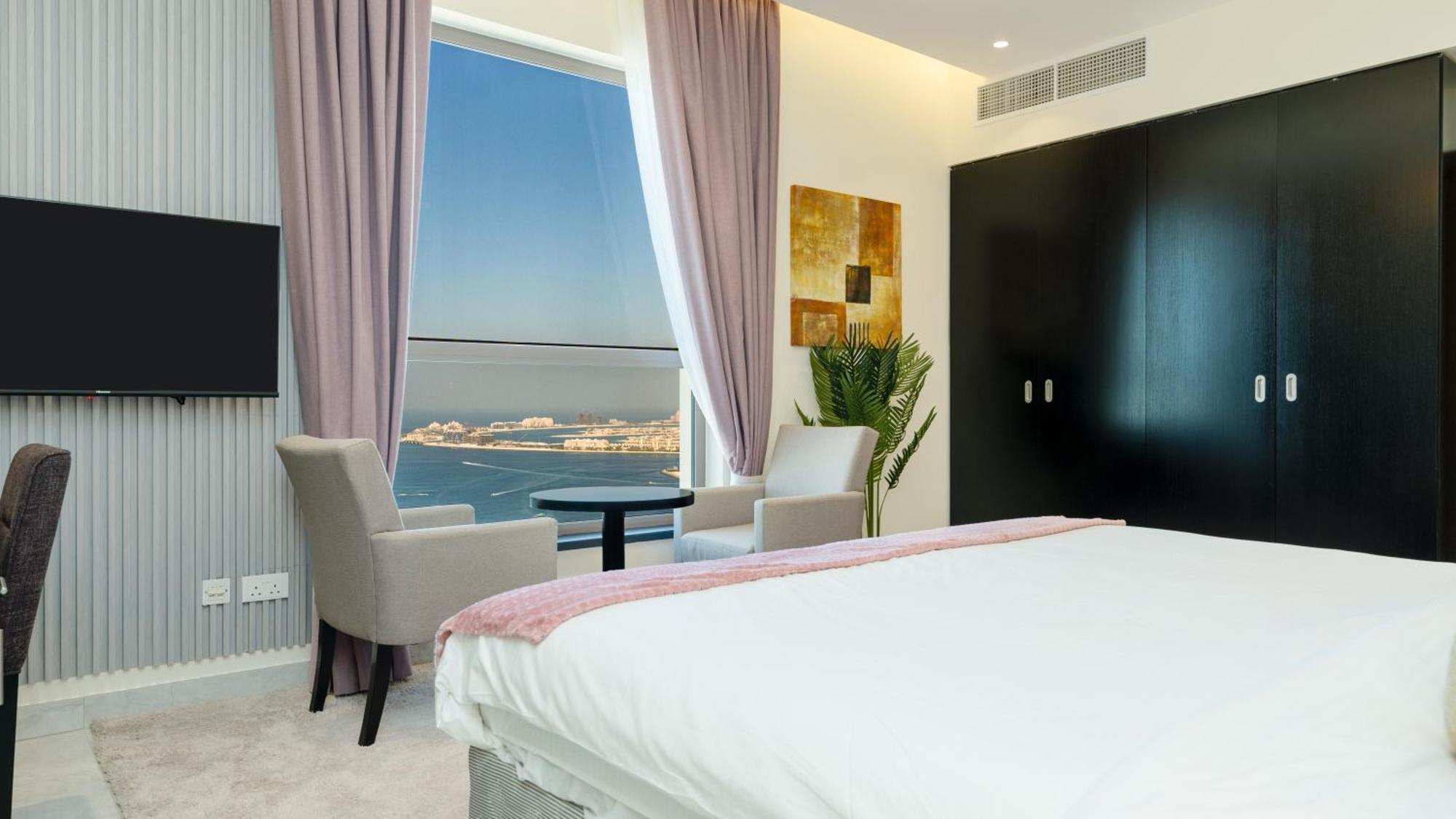 Regent Sea View 2br Jbr Walk - Next To Bluewater Island & Eye Dubái