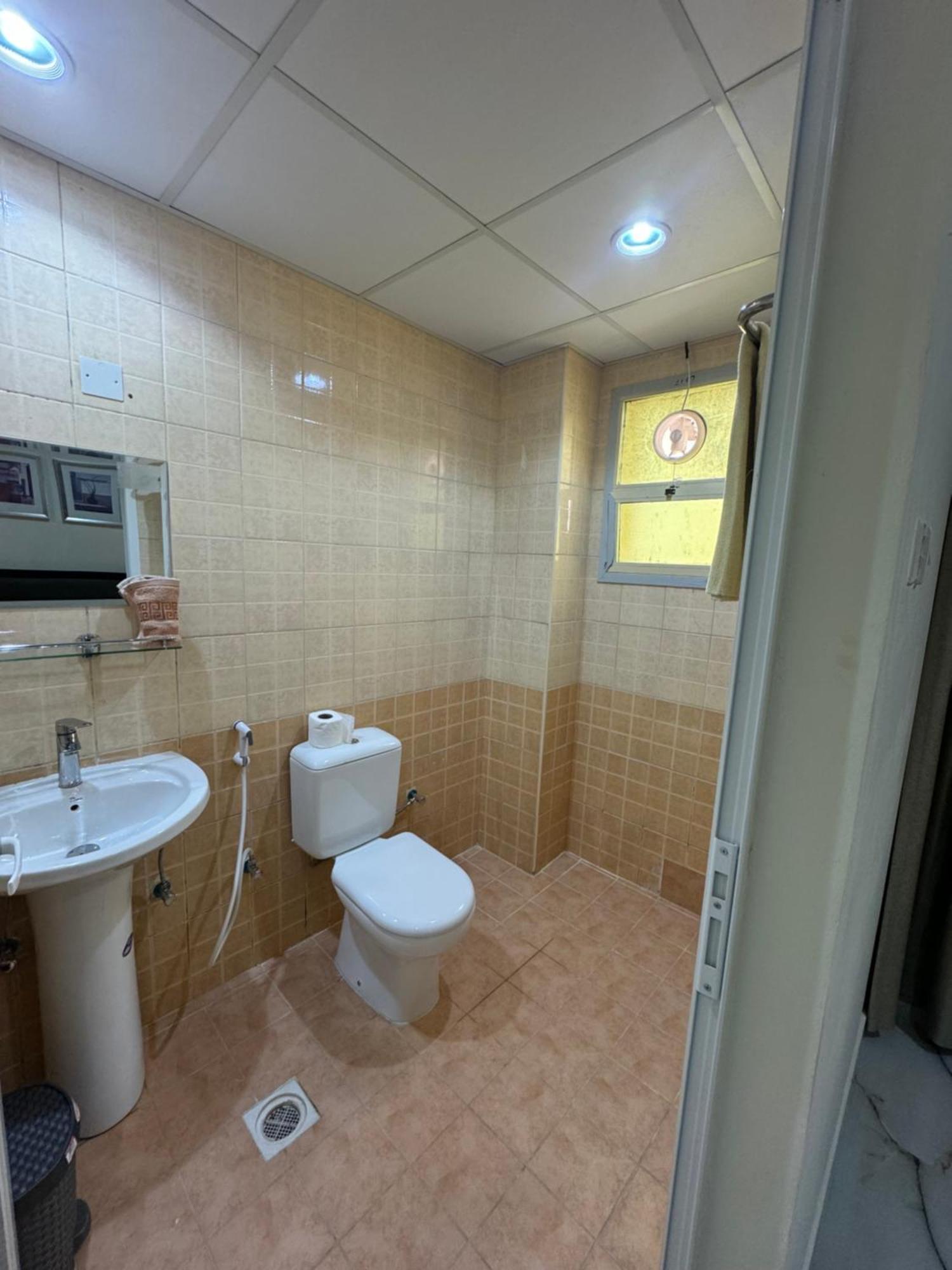 Brand New Furnished Near Union Metro Station * Dubaï