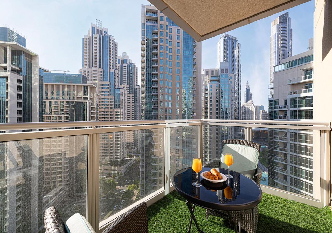 Stunning 2 Bedroom Burj Khalifa Fountain Views Dubai
