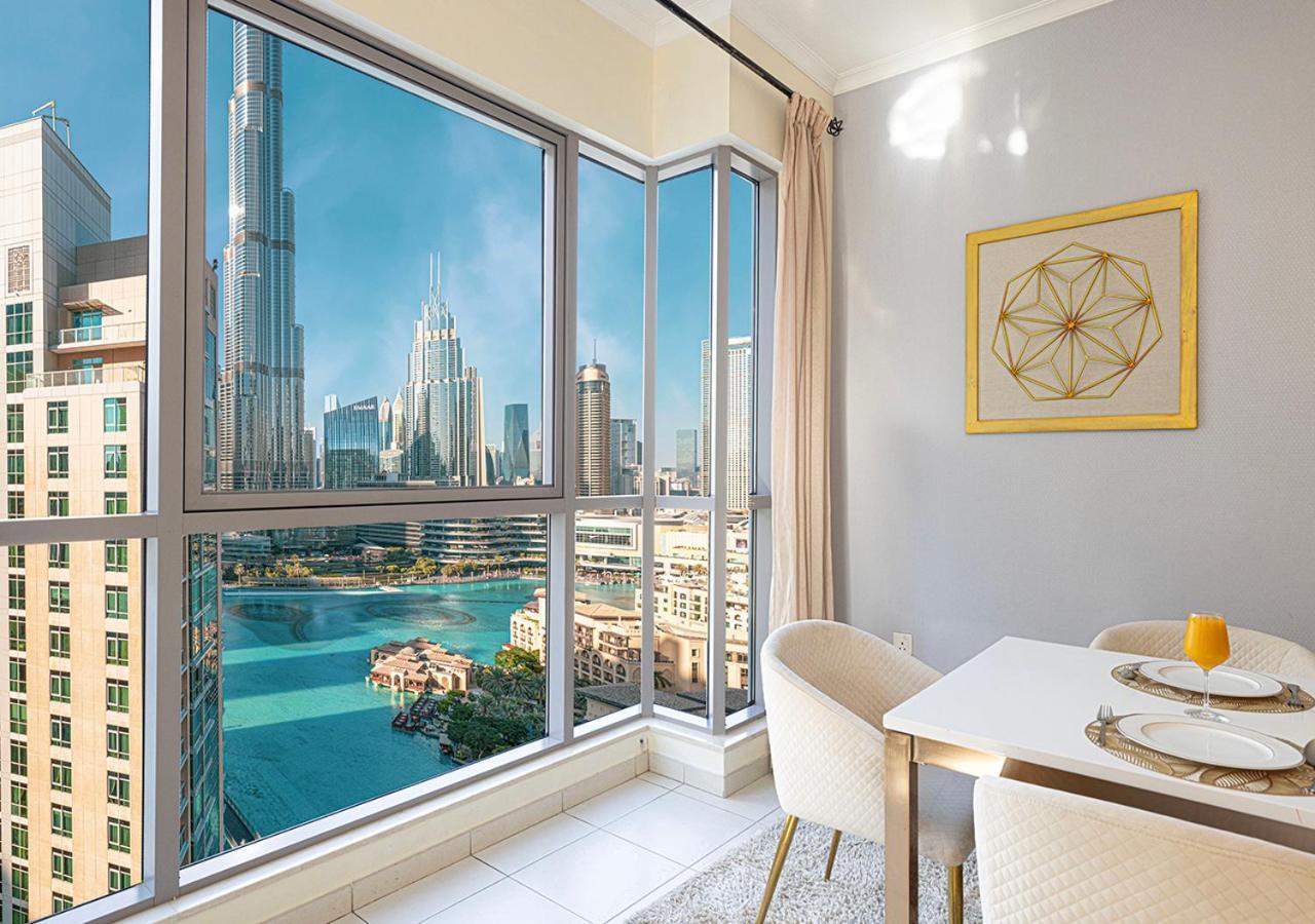 Stunning 2 Bedroom Burj Khalifa Fountain Views Dubai