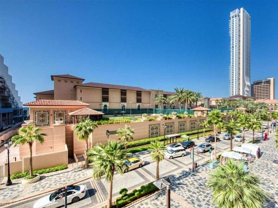 Private In Coliving In Jbr Sadaf 8 Rum i privatbostad *