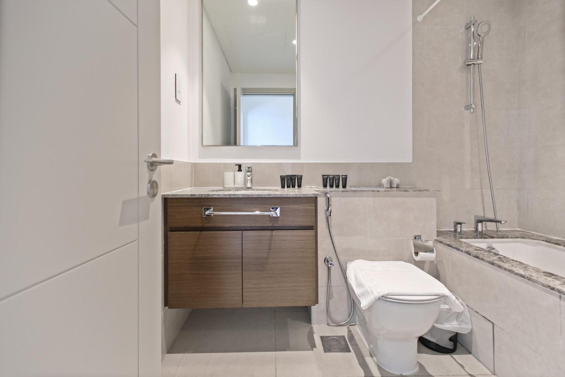Apartemen Luxury At Emaar - 5 Min Walk To Burj Dubai