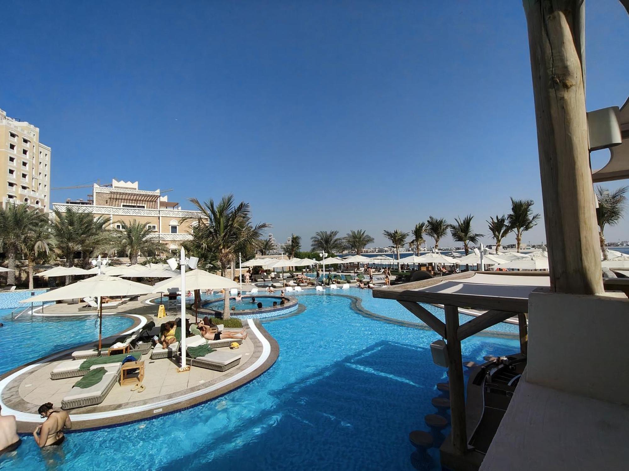 Stunning Infinite Sea View Three Bedroom Plus Maid's In Palm Jumeirah Apartamento *